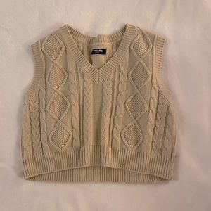 Cropped Knit Sweater Vest